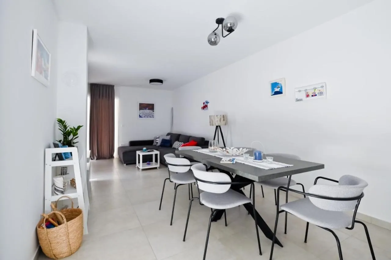 Apartments By The Sea Pag - 21650 Pag Town